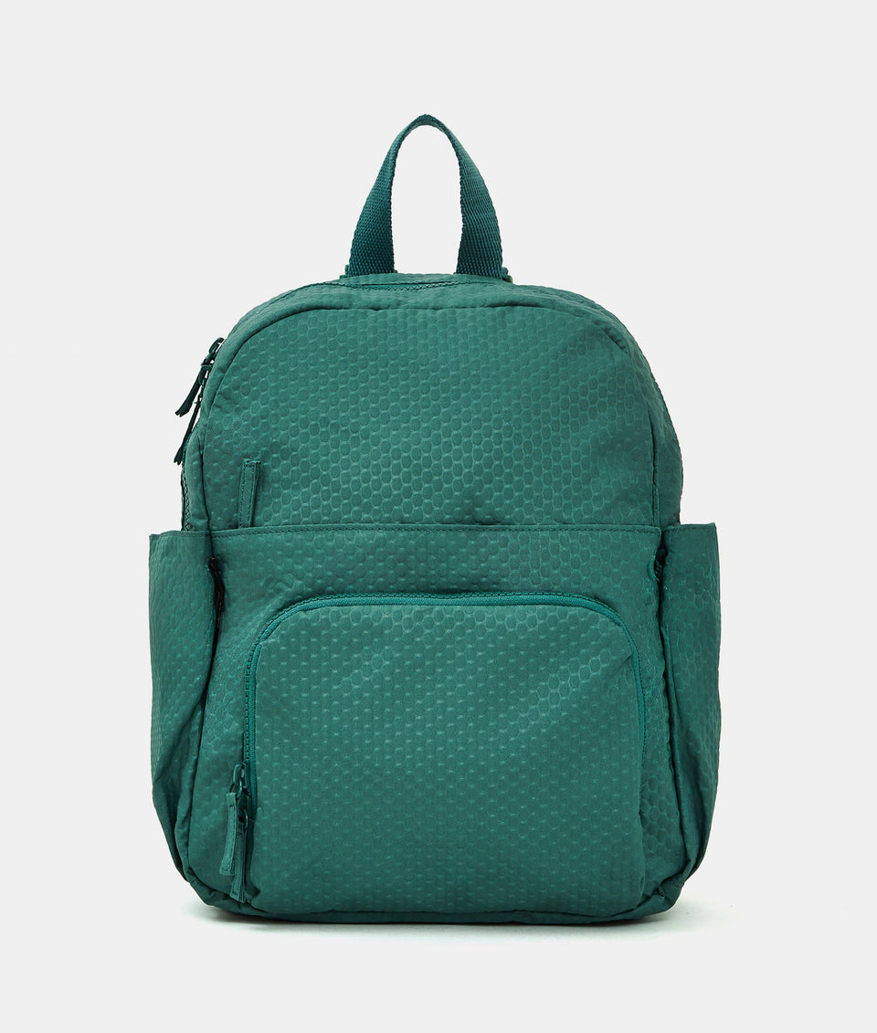 תיק גב Mandarina Duck Revival 2.0 OXT08 בצבע ירוק עלווה | P10OXT0829O | תמונה 1