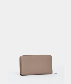 ארנק עור Mandarina Duck Mellow Leather FZP61 בצבע טאופ חם | P10FZP61A28 | תמונה 3