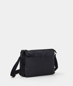 תיק צד Mandarina Duck Revival 2.0 OXT01 בצבע שחור | P10OXT01001 | תמונה 2