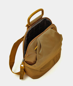 תיק גב Mandarina Duck MD20 QMT39 בצבע ענבר | P10QMT39B06 | תמונה 4