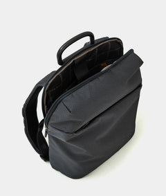 תיק גב Mandarina Duck MD20 QMT71 בצבע אפור פלדה | P10QMT71465 | תמונה 4