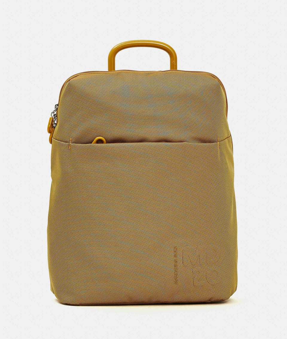 תיק גב Mandarina Duck MD20 QMT71 בצבע ענבר | P10QMT71B06 | תמונה 1