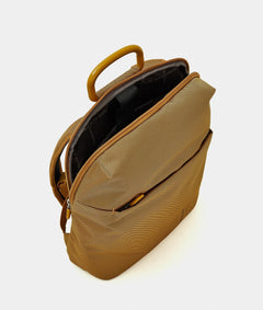 תיק גב Mandarina Duck MD20 QMT71 בצבע ענבר | P10QMT71B06 | תמונה 4