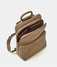 תיק גב Mandarina Duck MD20 Leather TKTZ4 בצבע טאופ חם | P10TKTZ4A28 | תמונה 4